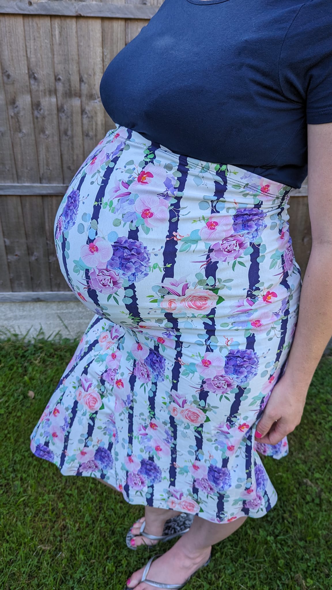 Maternity Bump Hugger Skirt Digital PDF Sewing Pattern for Pregnancy –  Yawning Mama